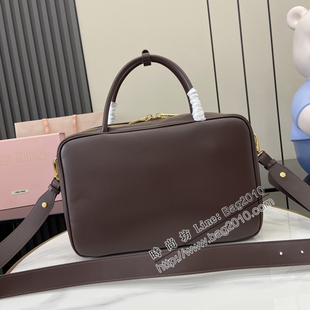 MIU MIU專櫃繆繆最新款二代肩帶款Beau手袋原廠皮手提公事包 jh2662型號：5BB117